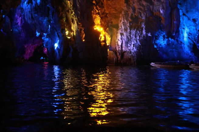 Celebrate The 100th Anniversary Of The Founding Of The Communist Party Of China, Xiangyi Centrifuge Colorful Guizhou 5 Days Tour